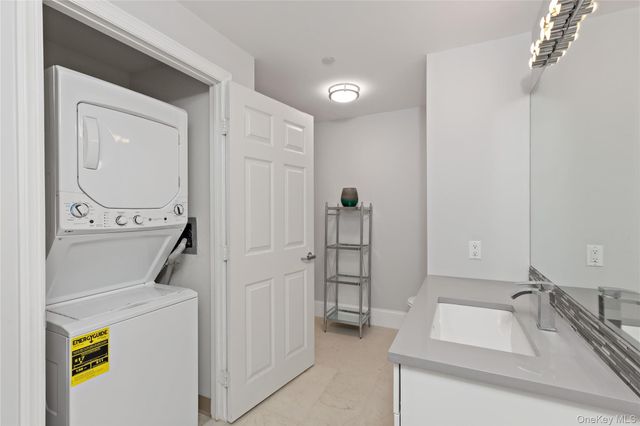 300 Mamaroneck Avenue 315, White Plains, NY 10605
