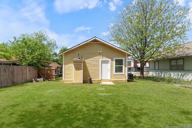 914 Piedmont Avenue, San Antonio, TX 78210