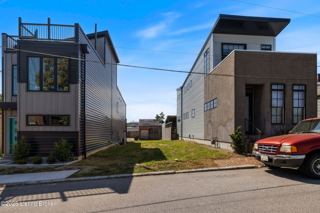 1014 Hull St, Louisville, KY 40204