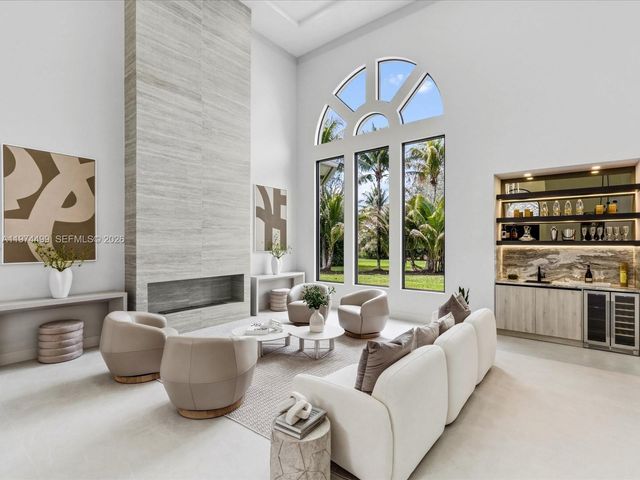 3303 W Stonebrook Cir, Davie, FL 33330