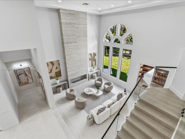 3303 W Stonebrook Cir, Davie, FL 33330