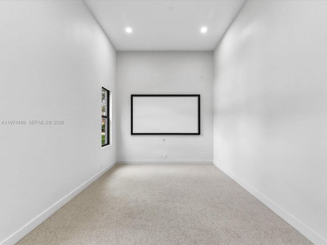 3303 W Stonebrook Cir, Davie, FL 33330