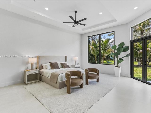 3303 W Stonebrook Cir, Davie, FL 33330