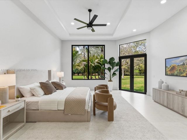 3303 W Stonebrook Cir, Davie, FL 33330