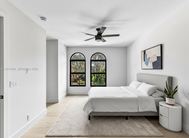 3303 W Stonebrook Cir, Davie, FL 33330