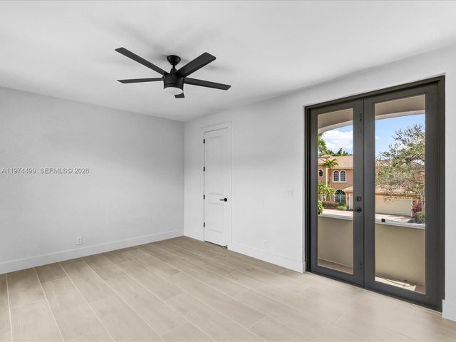 3303 W Stonebrook Cir, Davie, FL 33330