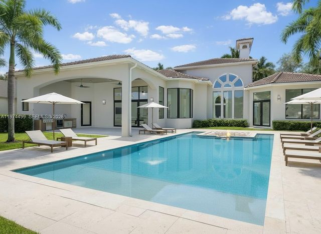 3303 W Stonebrook Cir, Davie, FL 33330