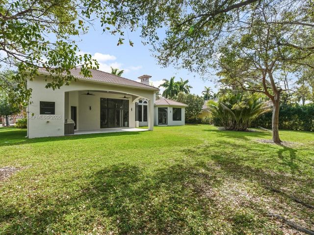 3303 W Stonebrook Cir, Davie, FL 33330