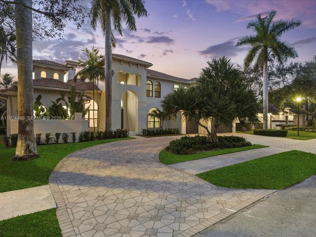 3303 W Stonebrook Cir, Davie, FL 33330