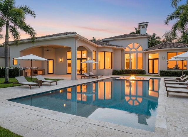 3303 W Stonebrook Cir, Davie, FL 33330