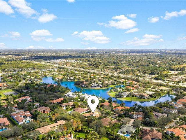 3303 W Stonebrook Cir, Davie, FL 33330