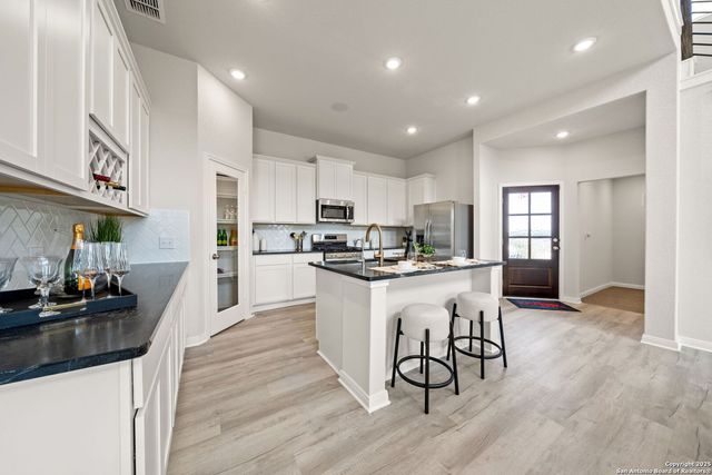 10323 Apple Pie Road, San Antonio, TX 78224