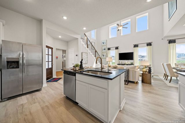 10323 Apple Pie Road, San Antonio, TX 78224