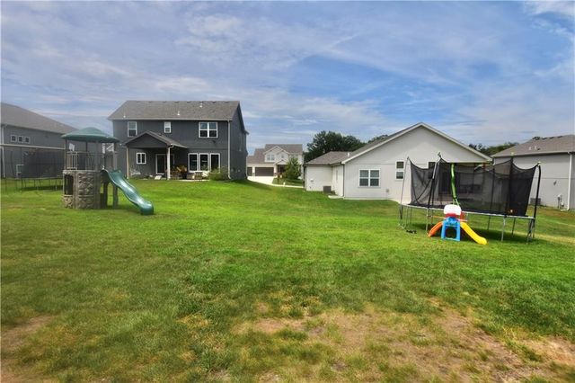 2152 Hay Market Court, Liberty, MO 64068