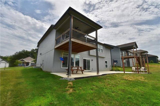 2152 Hay Market Court, Liberty, MO 64068