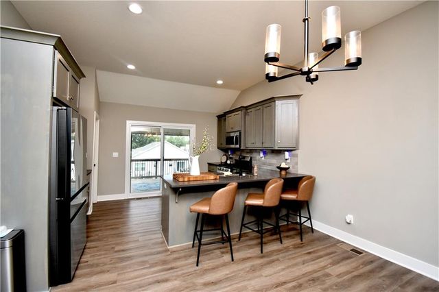2152 Hay Market Court, Liberty, MO 64068
