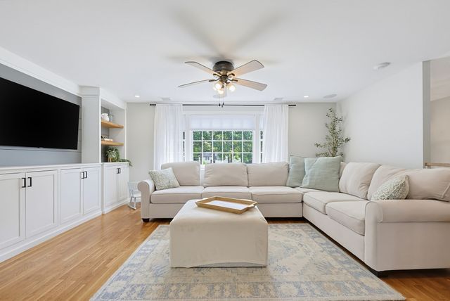 10 Howe Circle, Randolph, MA 02368