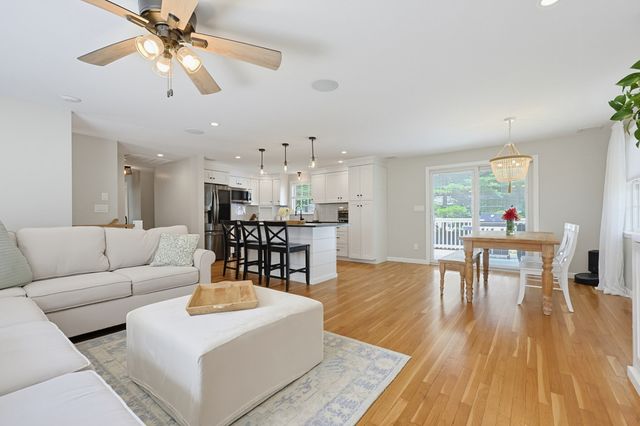10 Howe Circle, Randolph, MA 02368