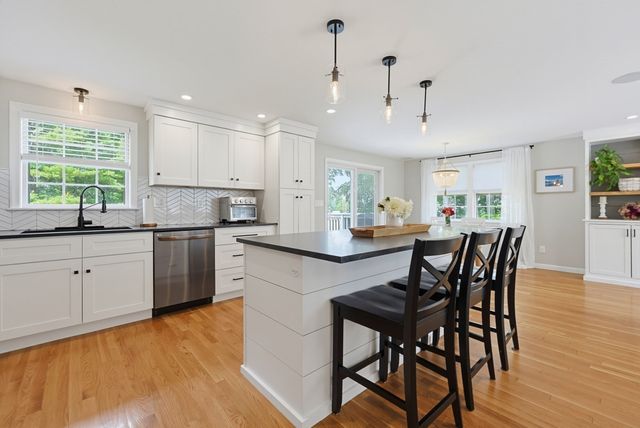 10 Howe Circle, Randolph, MA 02368