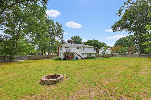 10 Howe Circle, Randolph, MA 02368