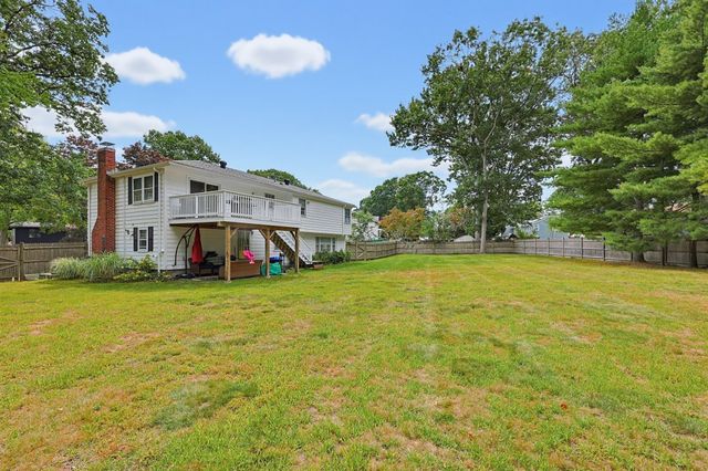 10 Howe Circle, Randolph, MA 02368