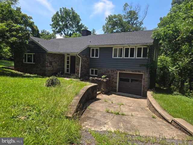 769 S WATER ST, Woodstock, VA 22664