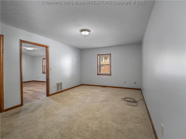 842 Greendale Drive, Charleston, WV 25302