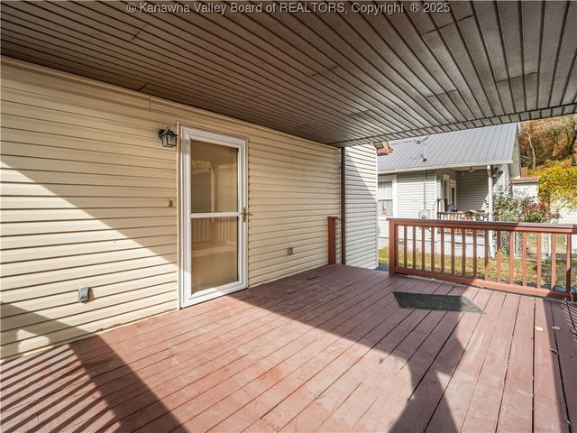 842 Greendale Drive, Charleston, WV 25302