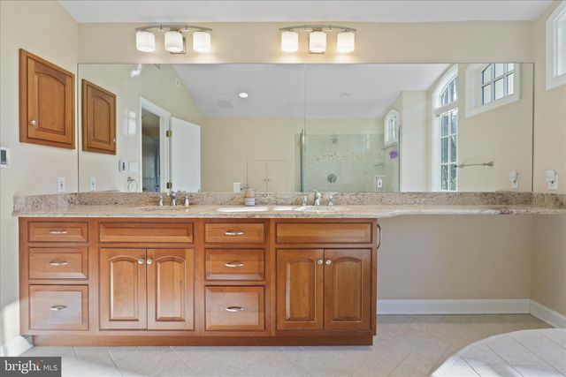 6543 CEDARWOOD CT, Falls Church, VA 22041