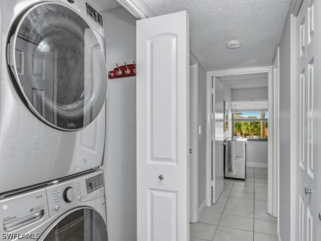 1544 Mainsail DR 7, Naples, FL 34114