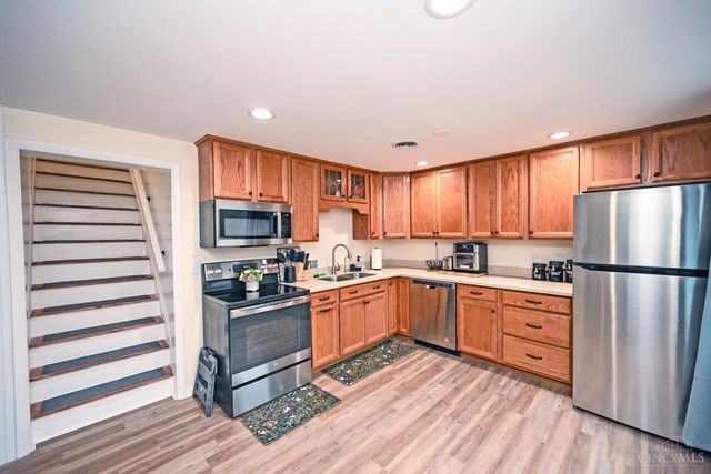 6020 Sheed Road, Green Twp, OH 45247