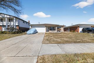 11209 Glenis Drive, Sterling Heights, MI 48312