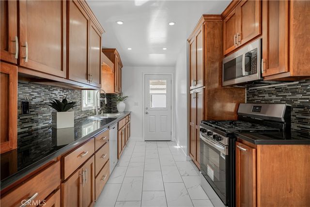 12612 Redstone, El Monte, CA 91732