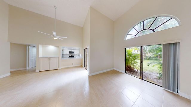 3143 Kingswood Terrace, Boca Raton, FL 33431