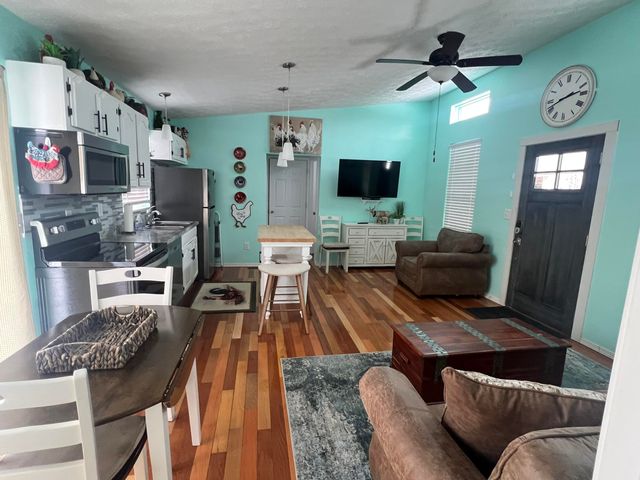 185 Turkey Ridge Road, Wellington, KY 40387