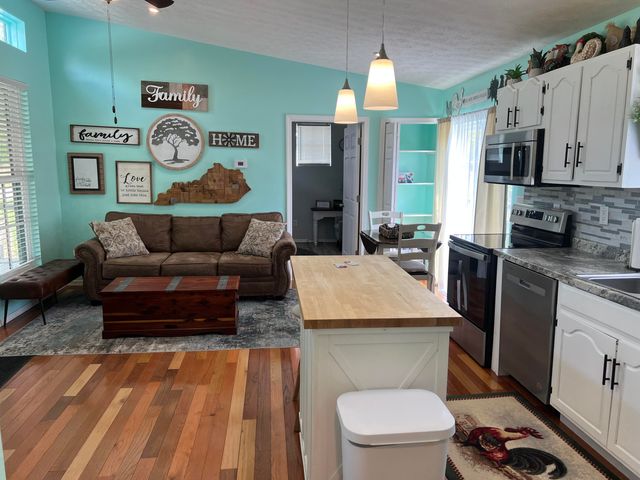 185 Turkey Ridge Road, Wellington, KY 40387