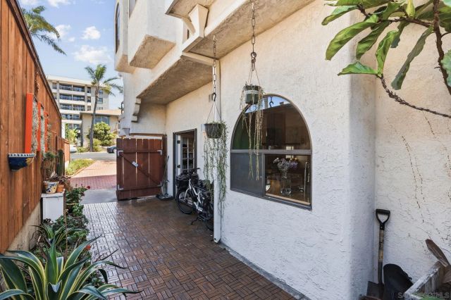3568 Front St A, San Diego, CA 92103