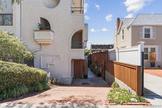 3568 Front St A, San Diego, CA 92103
