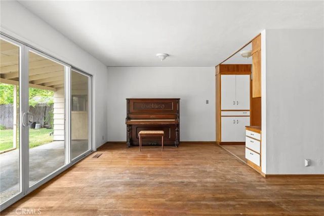 1685 Hooker Oak, Chico, CA 95926