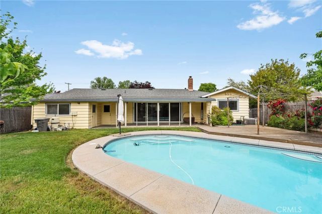 1685 Hooker Oak, Chico, CA 95926
