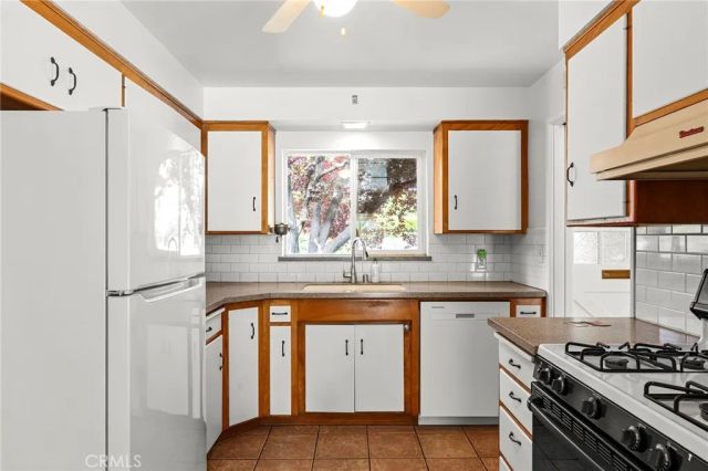 1685 Hooker Oak, Chico, CA 95926