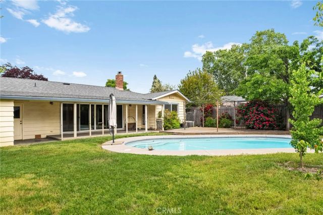 1685 Hooker Oak, Chico, CA 95926