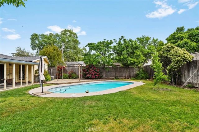 1685 Hooker Oak, Chico, CA 95926