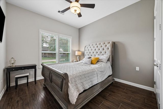 2607 Letrim Street, Pearland, TX 77581