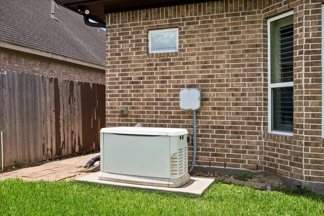 2607 Letrim Street, Pearland, TX 77581