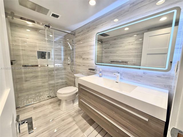 1985 S Ocean Dr 22P, Hallandale Beach, FL 33009