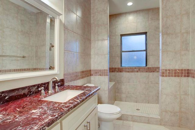 830 Key Street, Houston, TX 77009