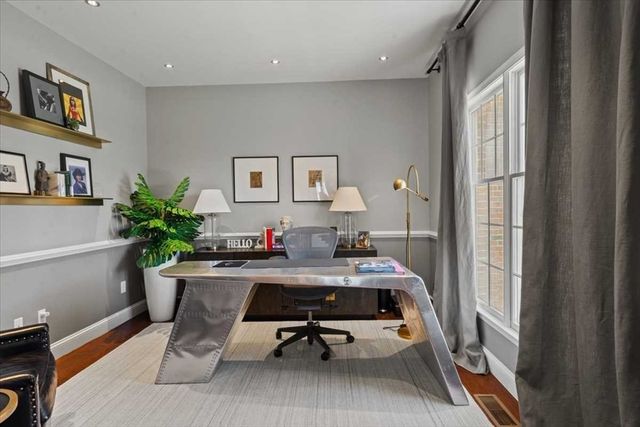 7 Dickinson Circle, Shrewsbury, MA 01545