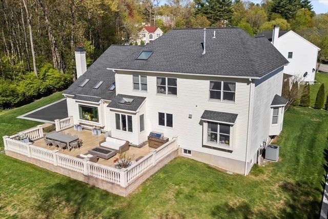 7 Dickinson Circle, Shrewsbury, MA 01545
