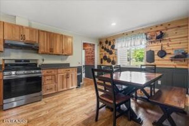 2522 Cindy St, Athens, TN 37303